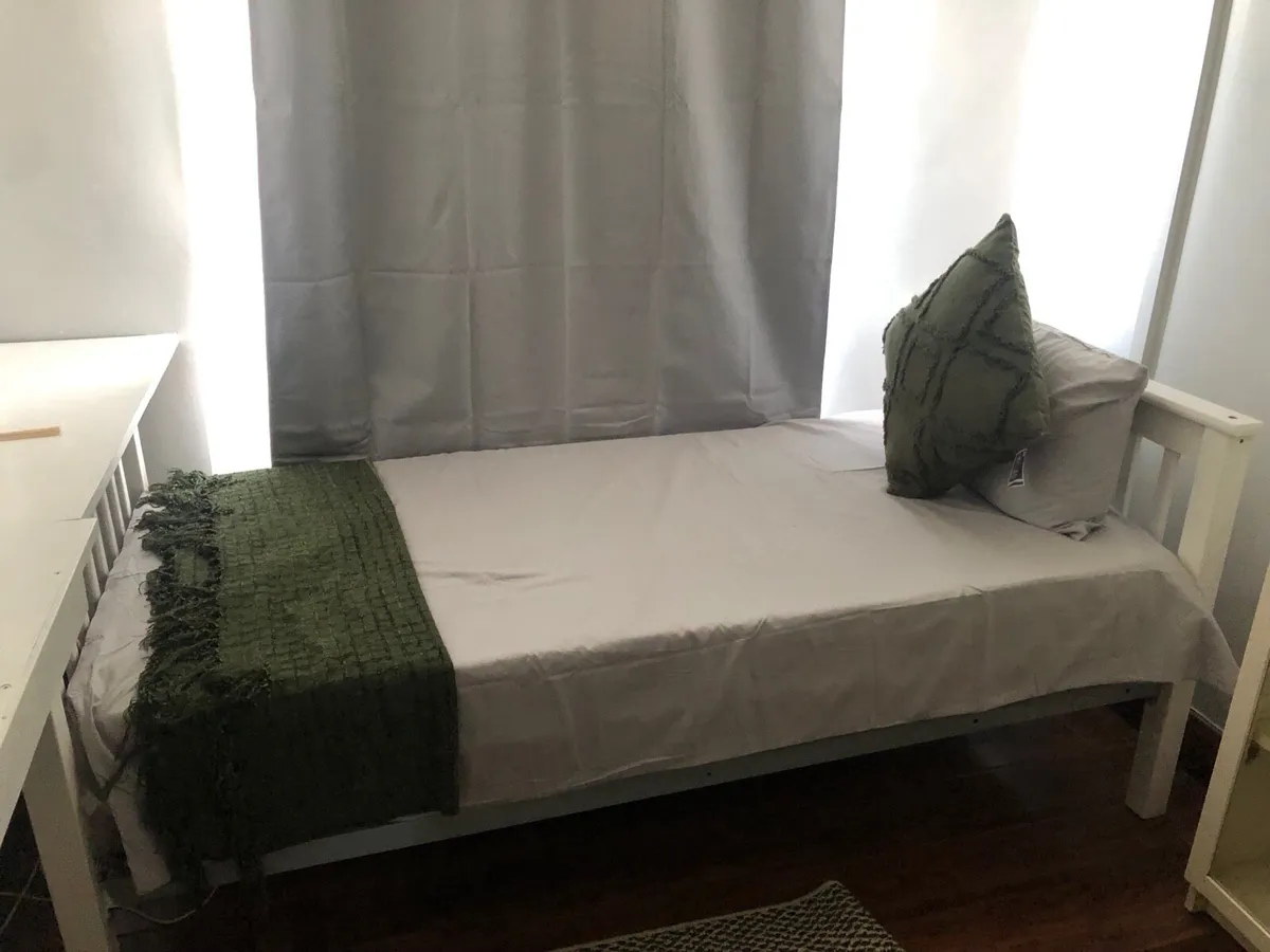 Room for rent - Image 1