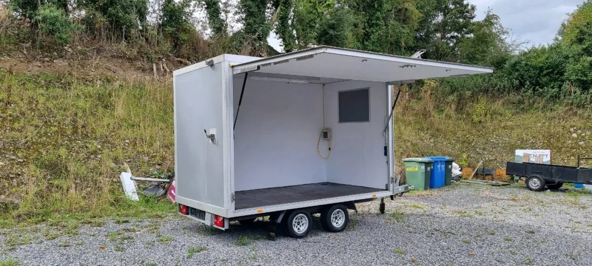Humer Box Trailer - Image 3