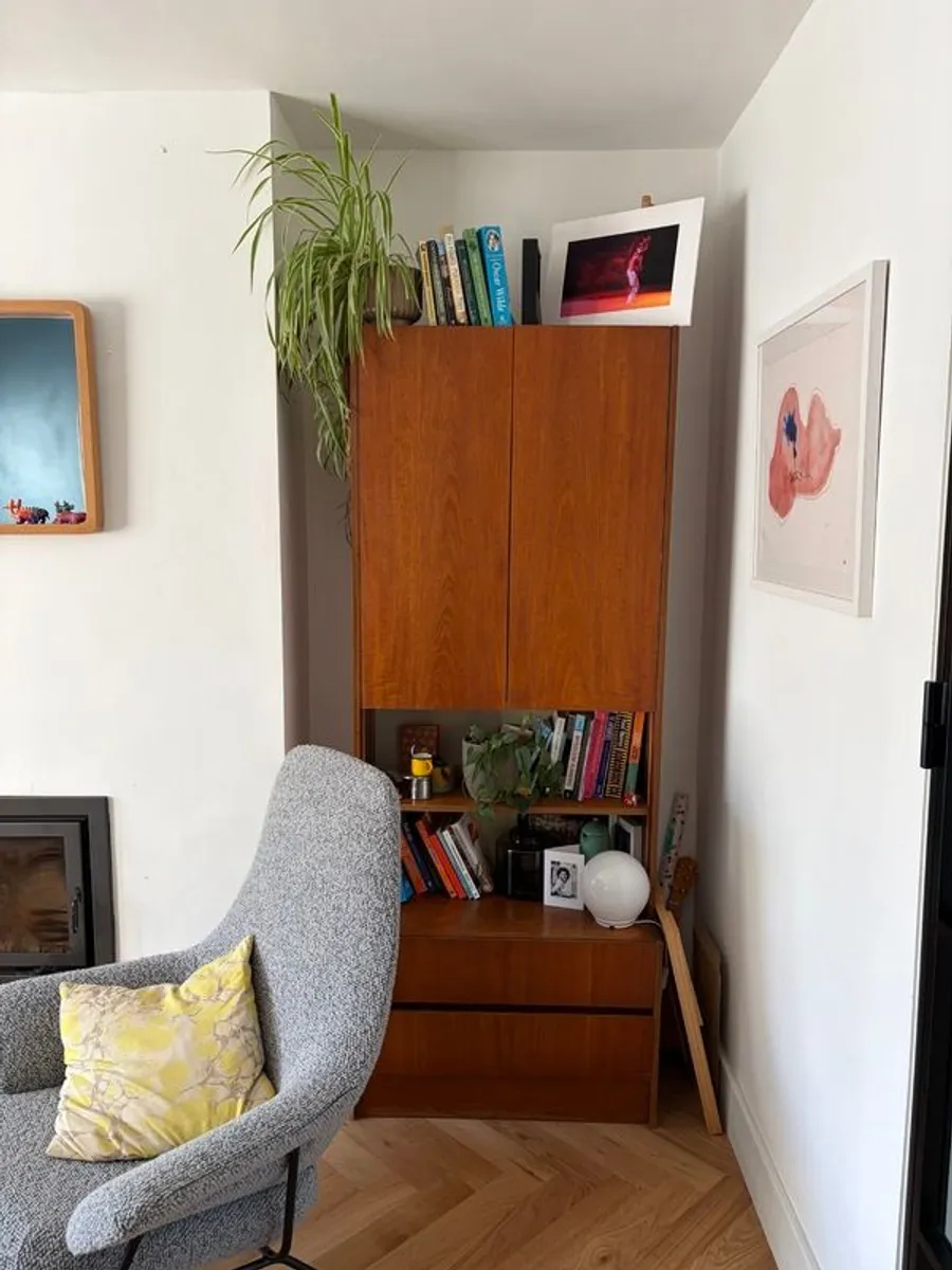 Mid-century teak cabinet - Image 1