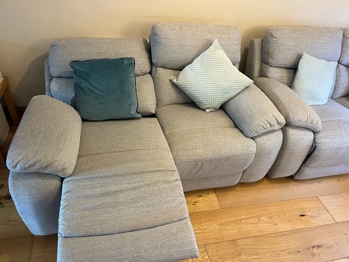 3 seater + two 2 seater sofas - Image 4