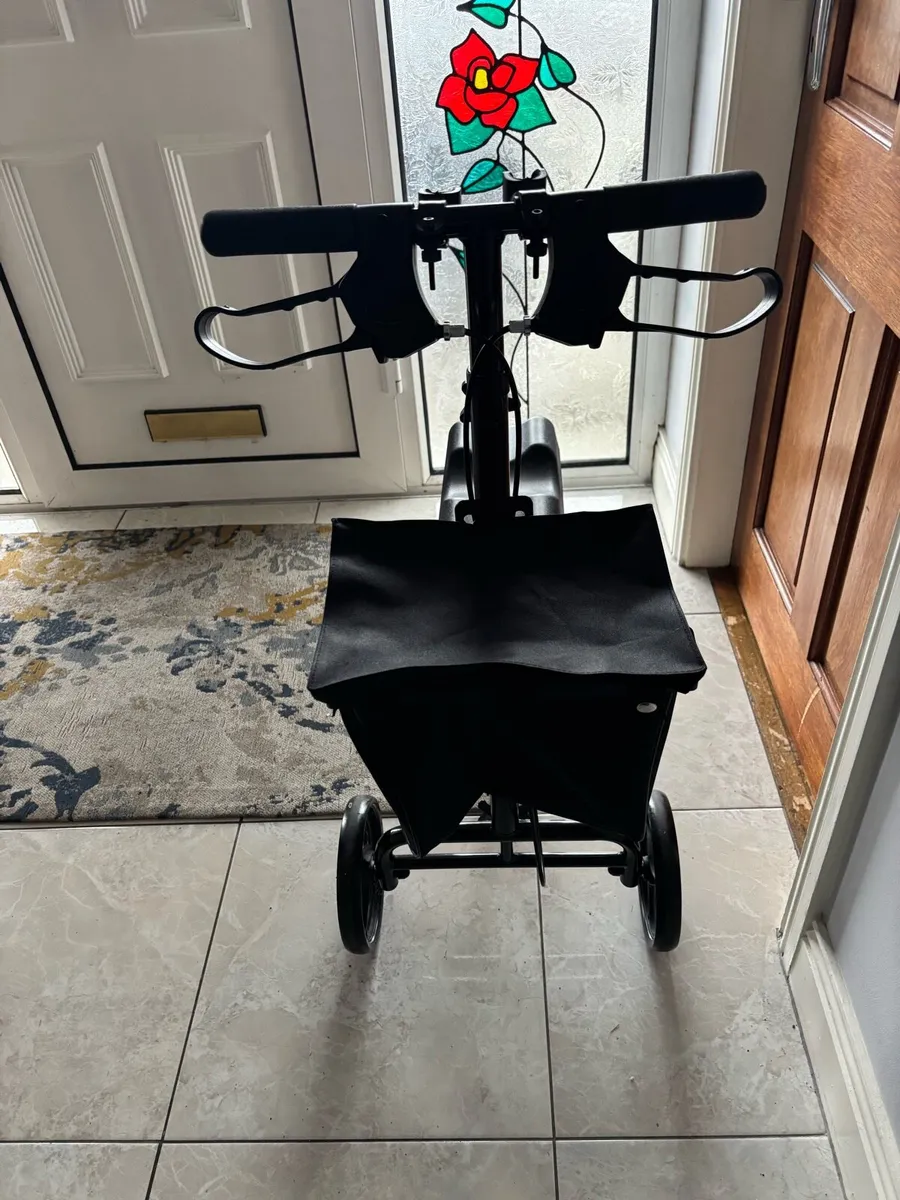 Mobility knee scooter - Image 4