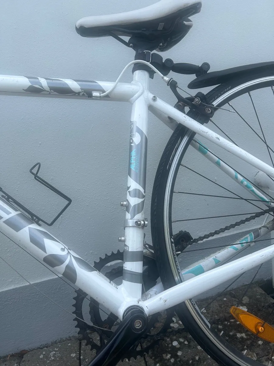 Woman's racer bike - Image 4