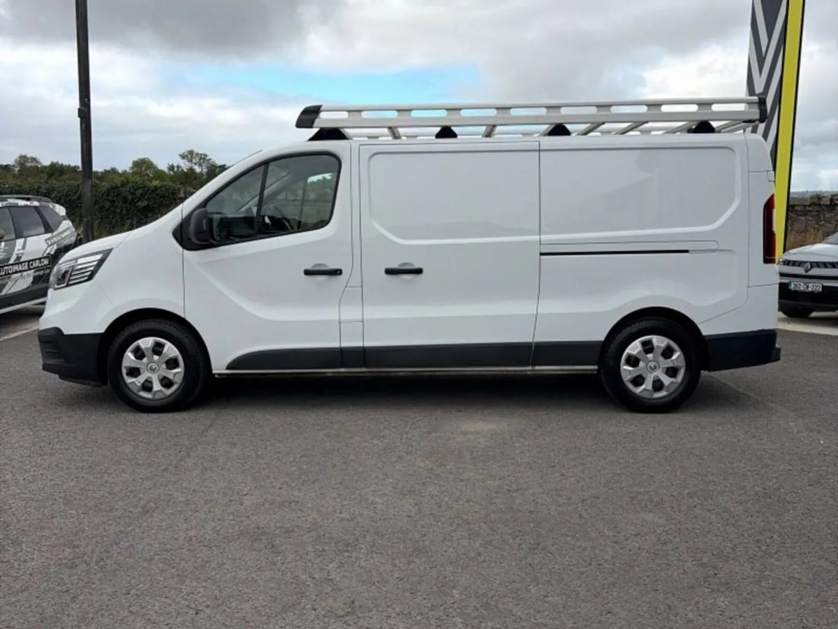 Renault Trafic LWB TWIN SLIDER BUSINESS PLUS . - Image 4