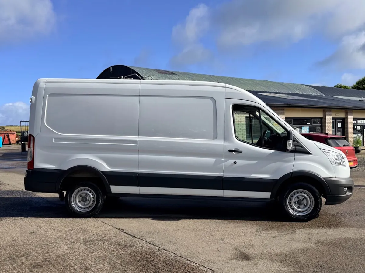 Ford Transit 2015 - Image 2