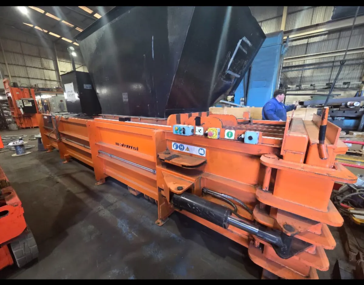 Horizontal Baler