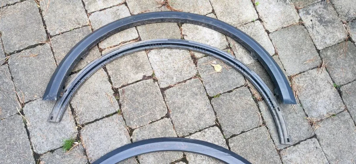 VW wheel arch extension - Image 1
