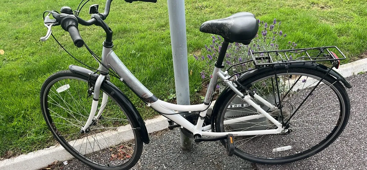 Ladies bike - Image 1