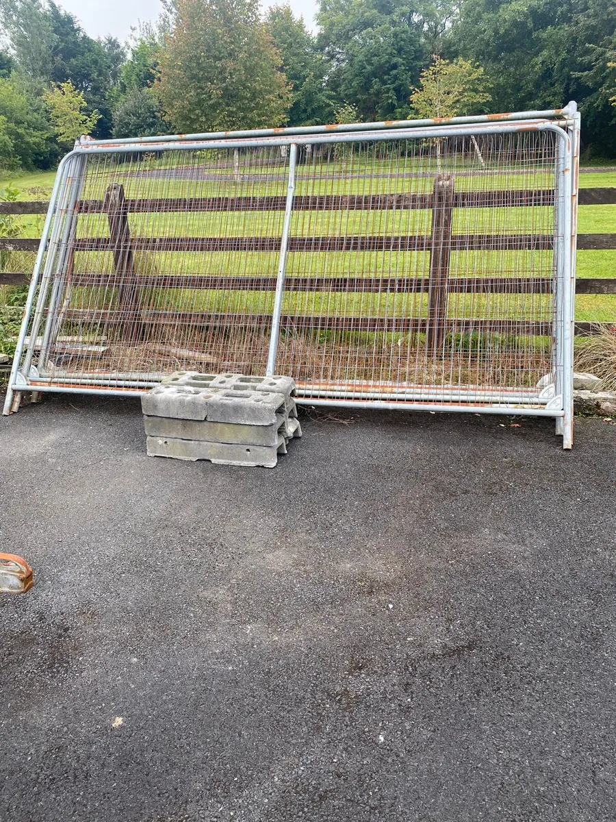 Harris fence panels