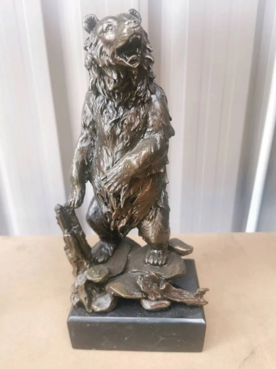 Large Bronze Bear figure on marble base - Image 1