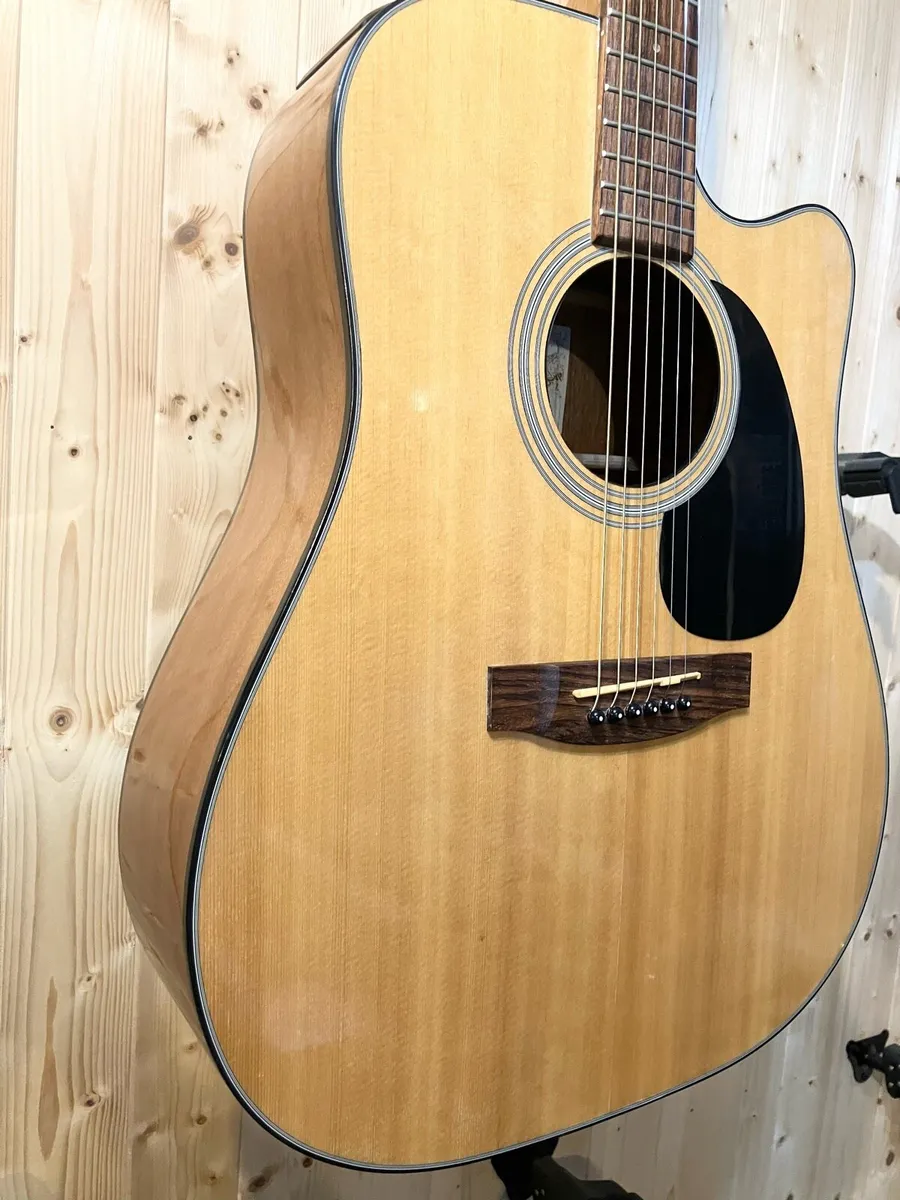 Takamine guitar - Image 2