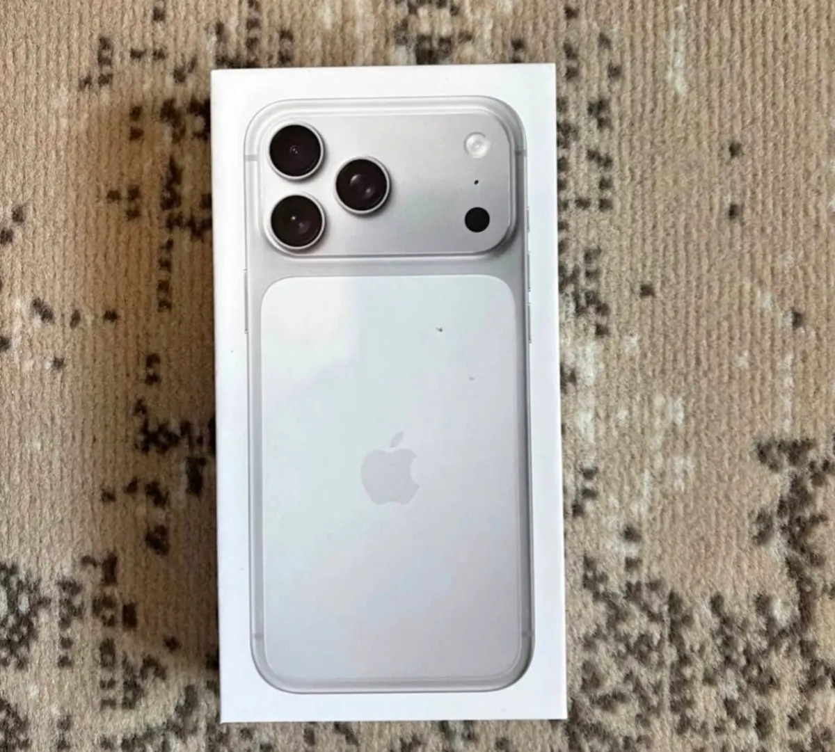 Iphone 17 pro max - Image 1
