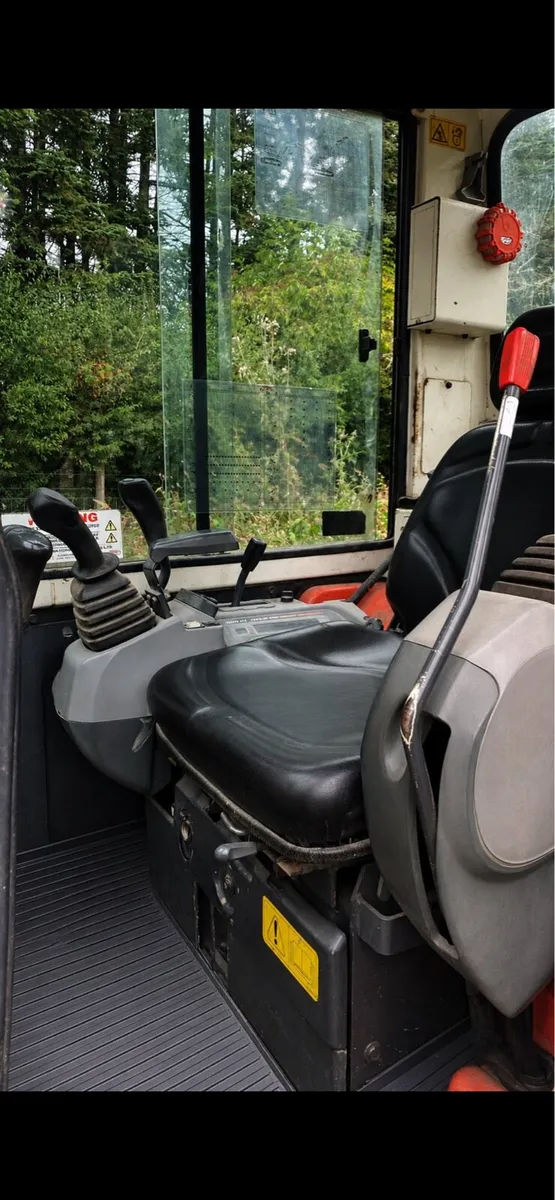 Mini Digger Kubota u 25 -3 - Image 4