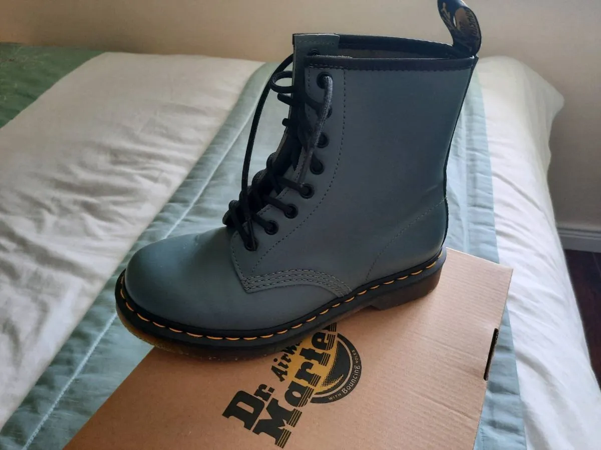Dr Martens.  Size 38 (5). - Image 2