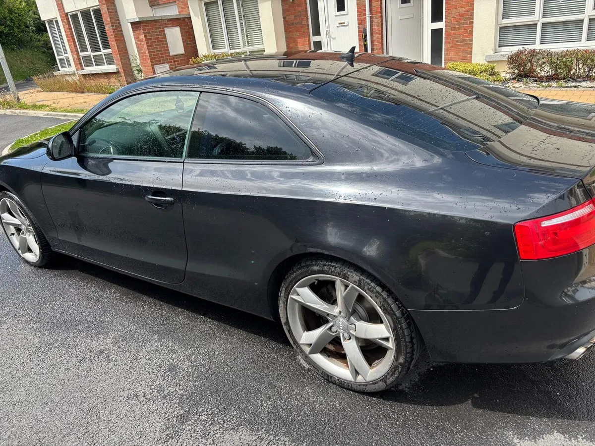 Audi A5 2.0 TDI | Black | Diesel | Manual | Sporty - Image 3