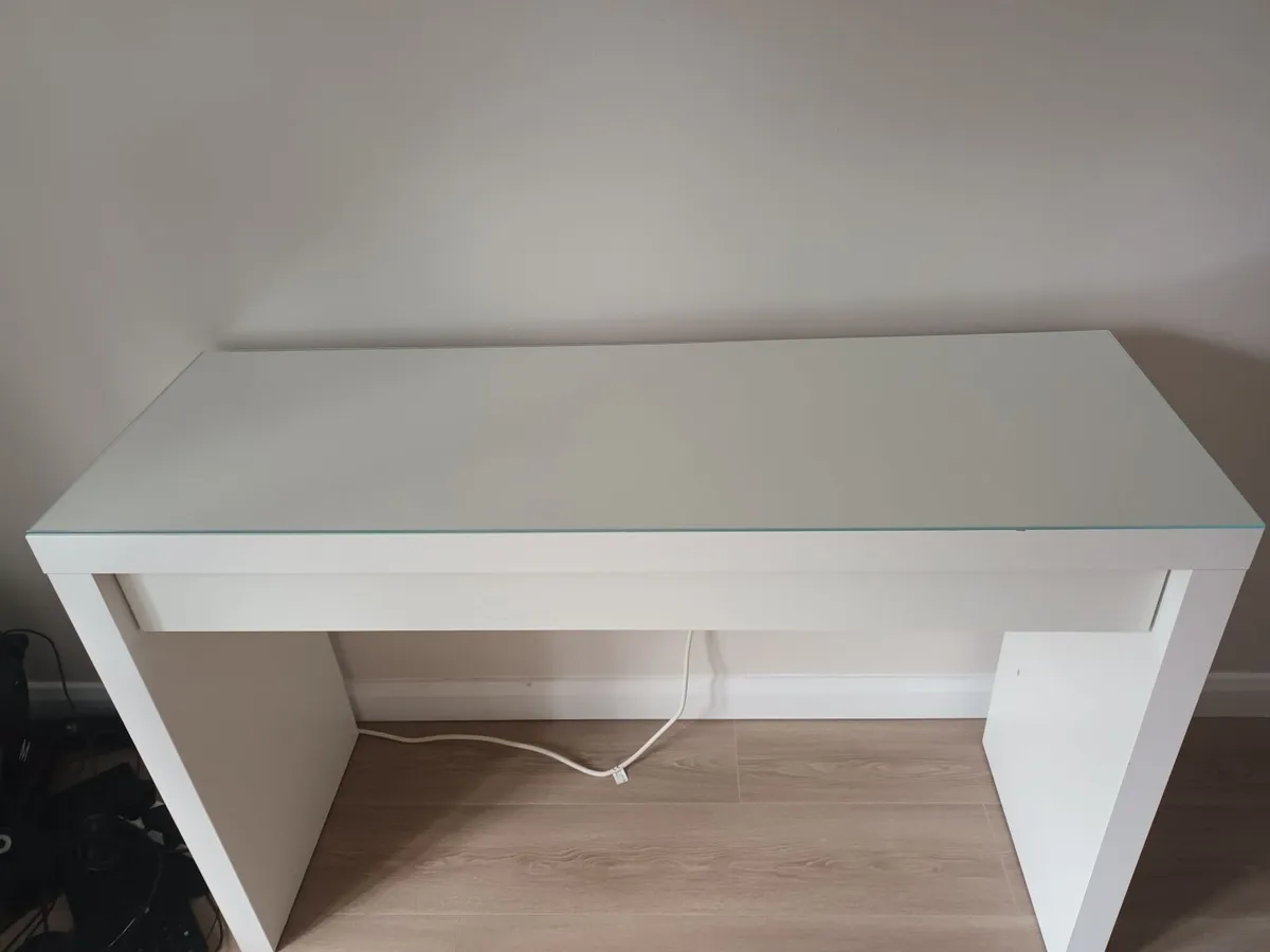 Vanity Table with Chair - Image 2