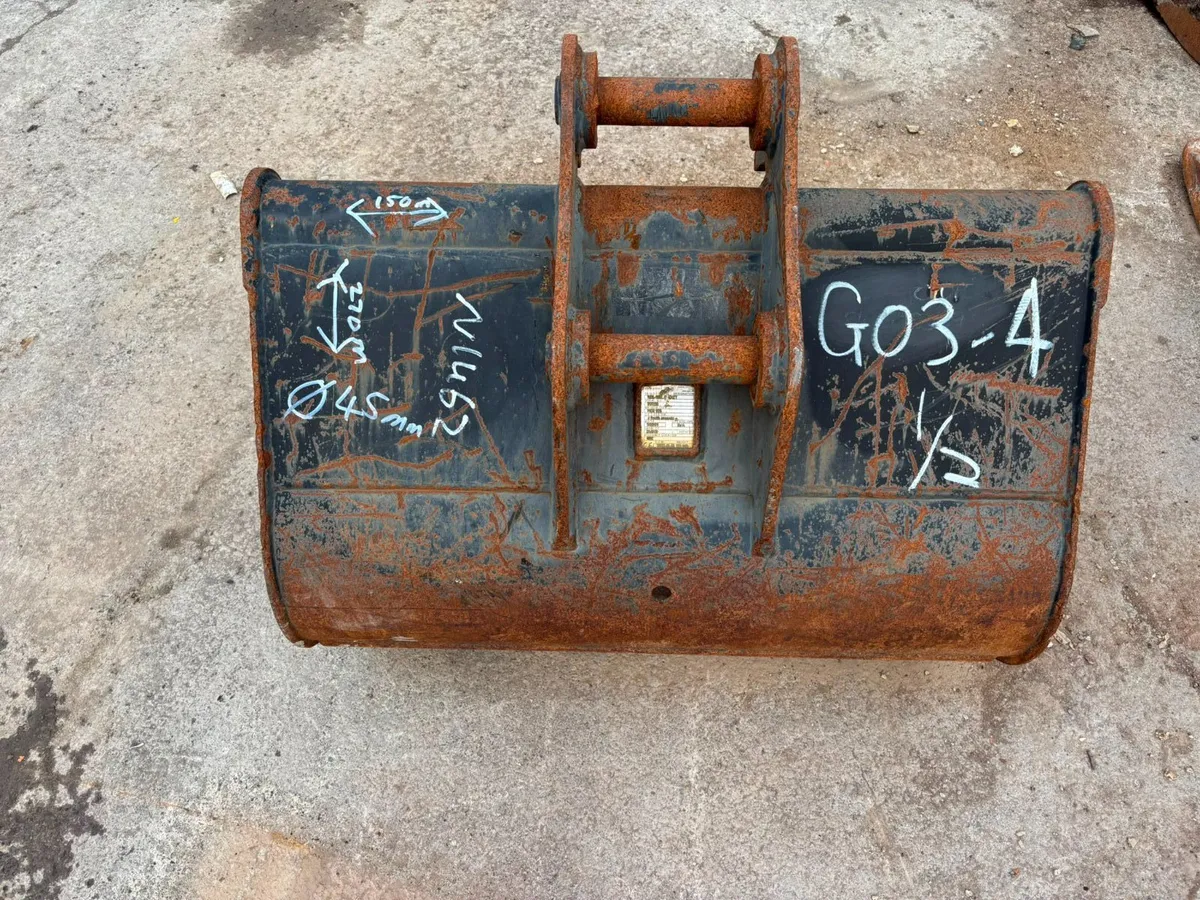 Excavator digging bucket - Image 4