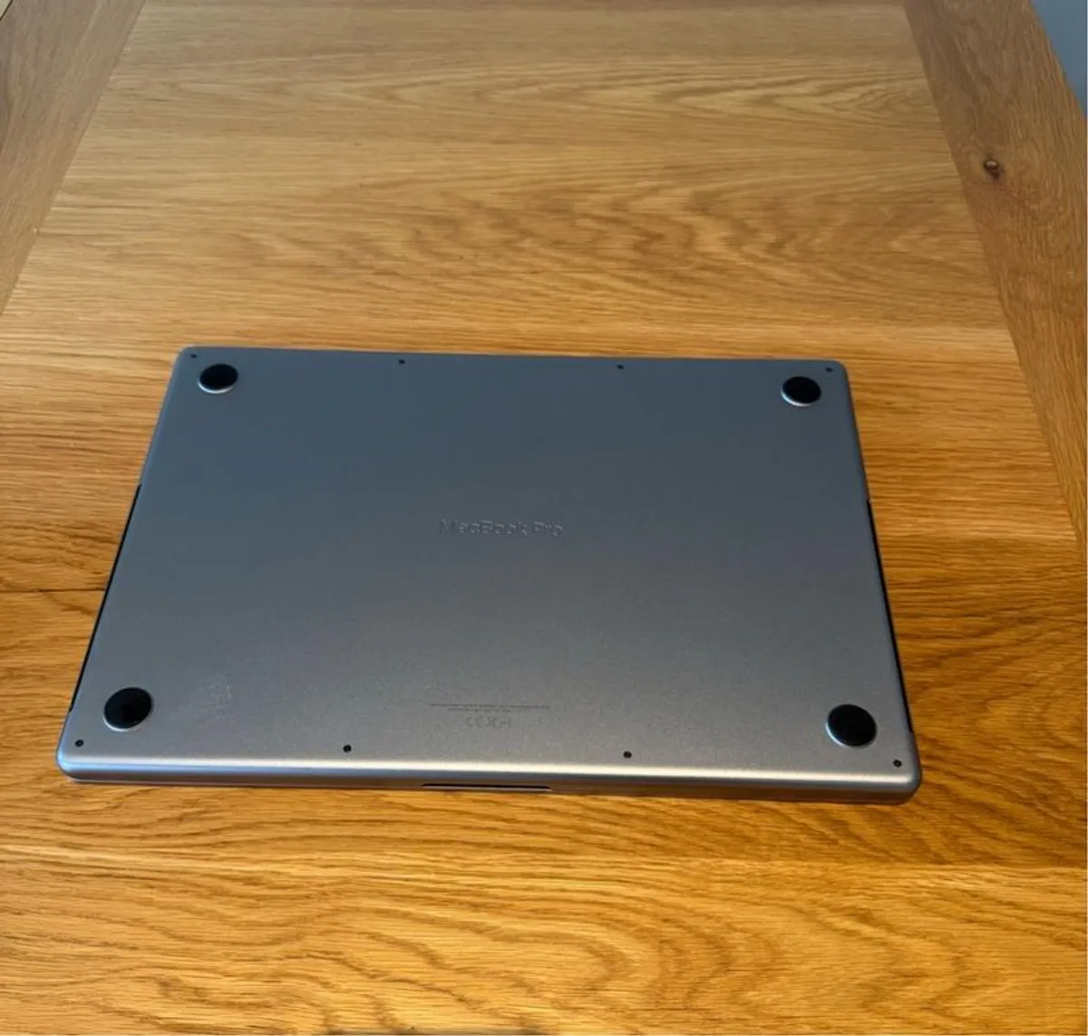 MacBook Pro 16 - Image 4