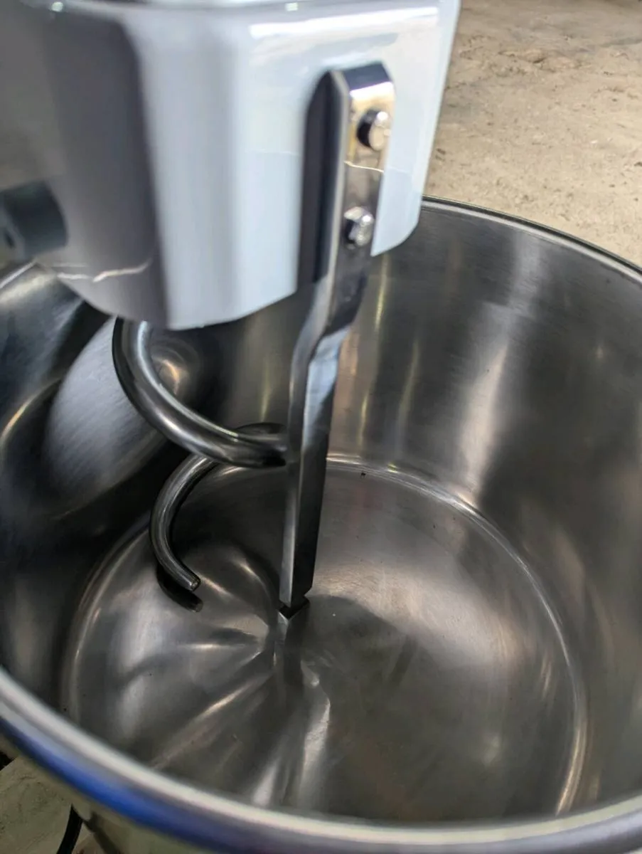 Dough mixer - Image 2