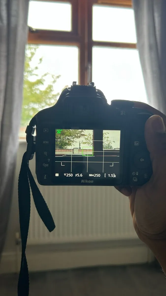 Nikon D3400 DSLR + 18–55mm AF-P VR + accessories - Image 4