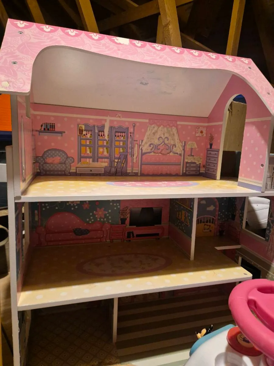 Kitchen toy set/Doll house/Minnie push car - Image 4