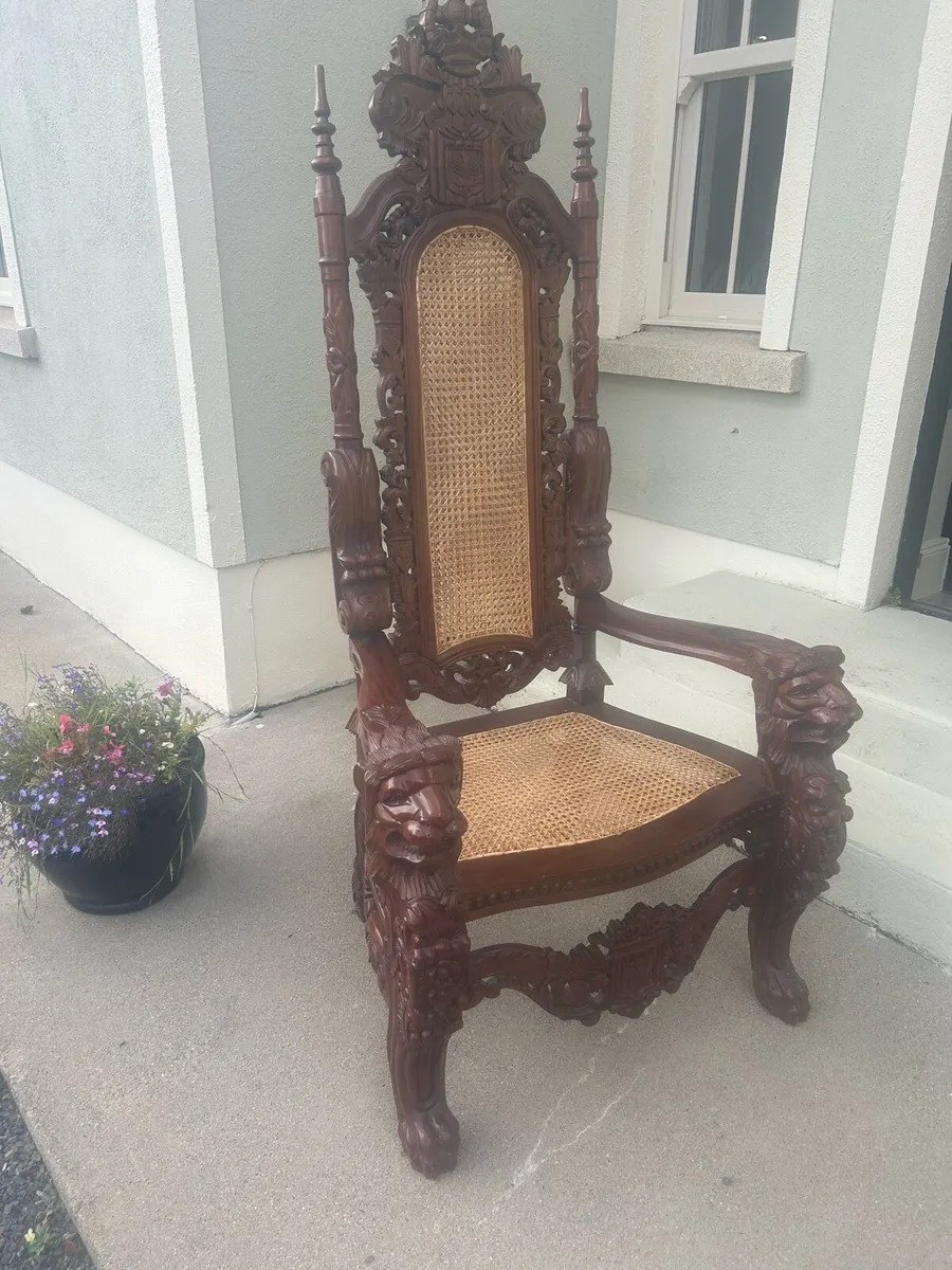 Throne chair - Image 4