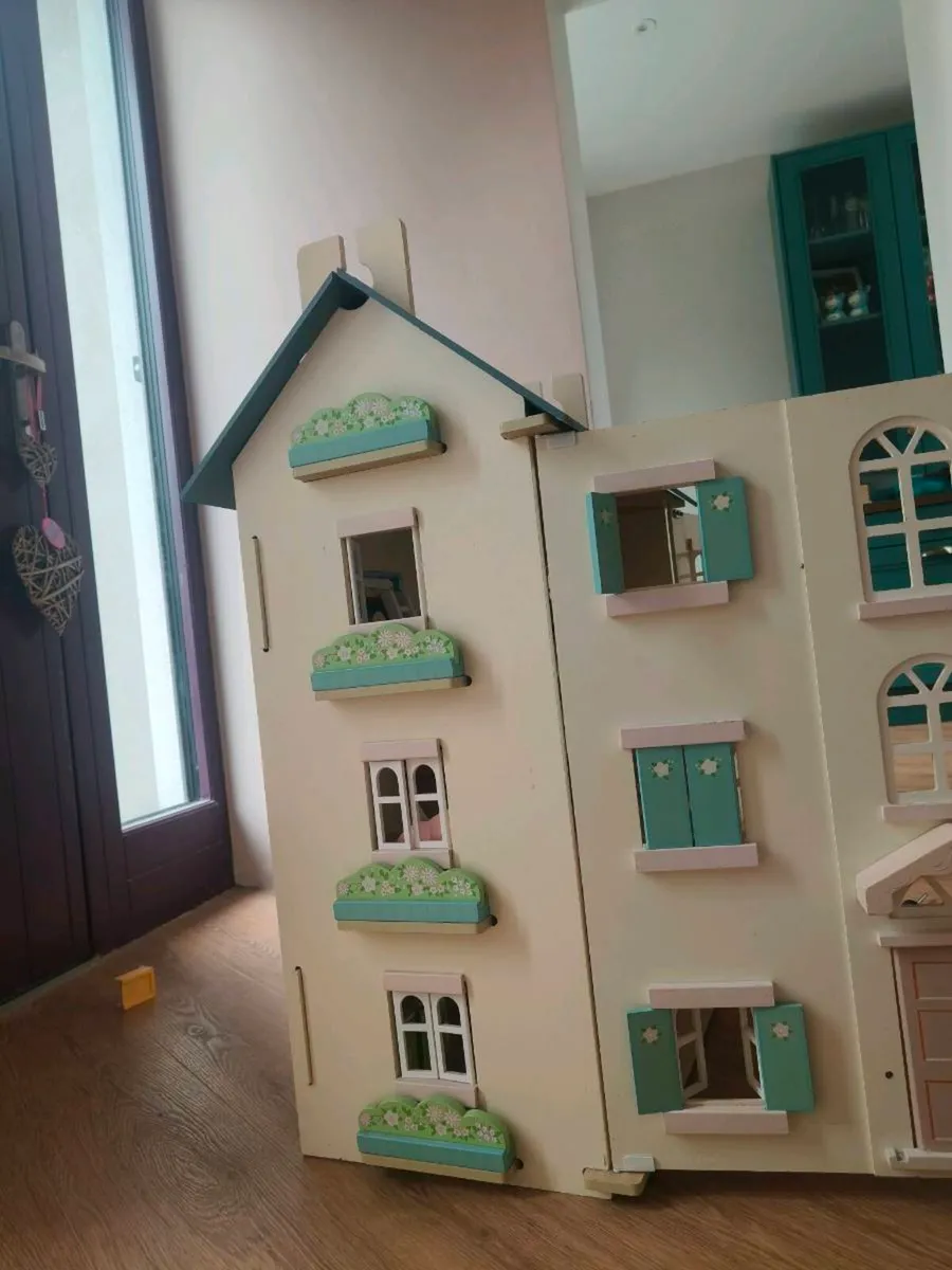Cherry Tree Hall wooden dolls house (Le Toy Van) - Image 4