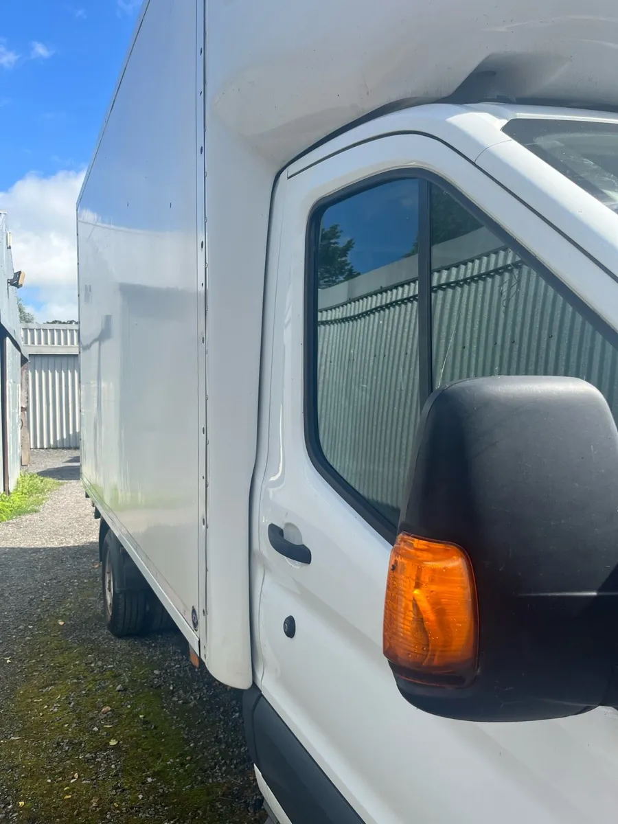 Ford Transit Luton - Image 3