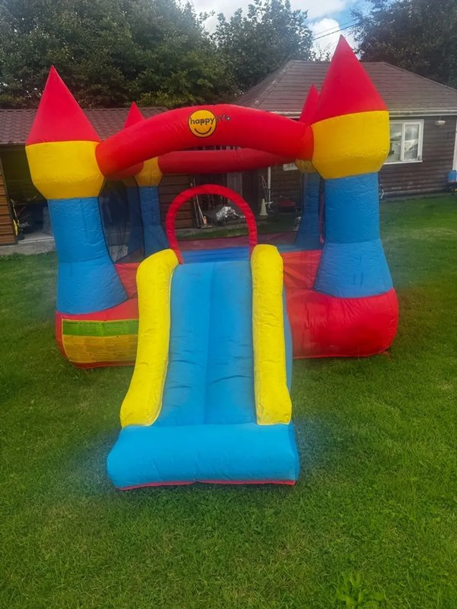 Bouncy House - Image 2