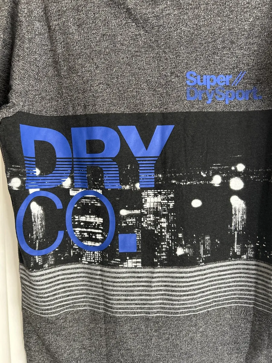 Superdry tee shirt  ( x large - Image 4
