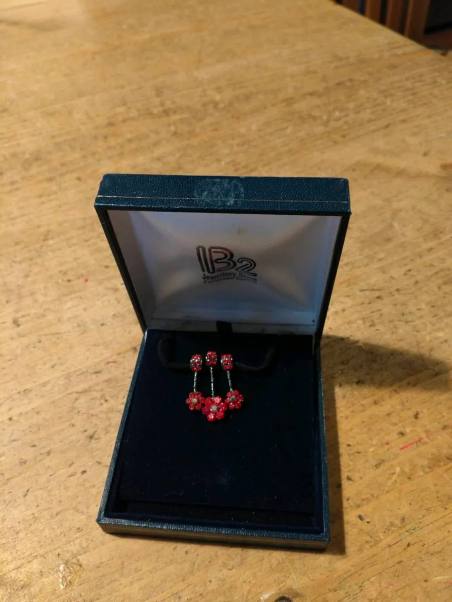 red poppy flower design Necklace sold by independe - Image 3