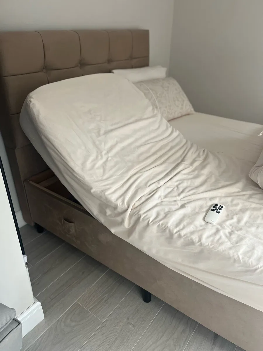 5ft Electric Adjustable Bed - Image 3