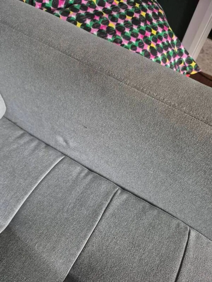 Couch - Image 4
