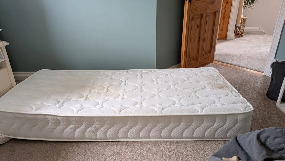 Single mattress