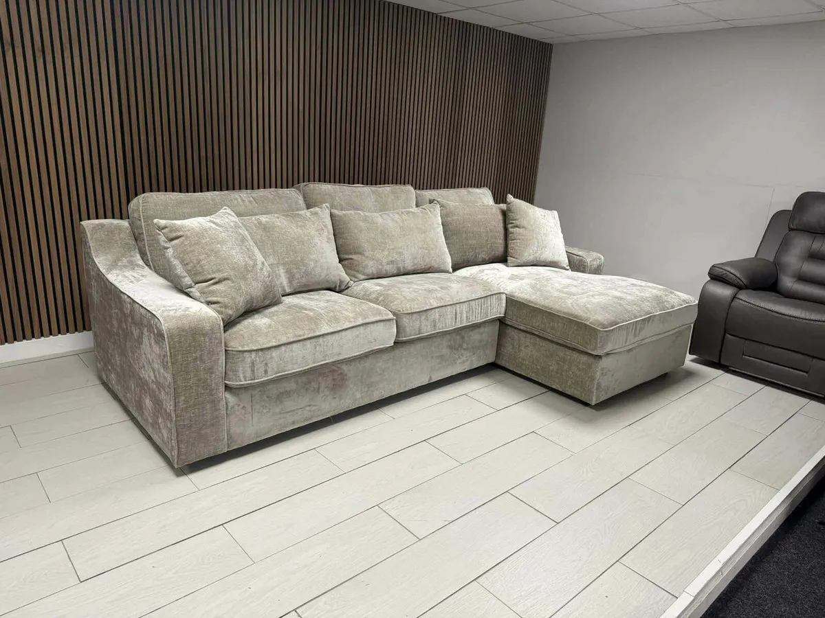 Zenn L-Shaped Chaise Fullback Cushions Sofa - Image 1