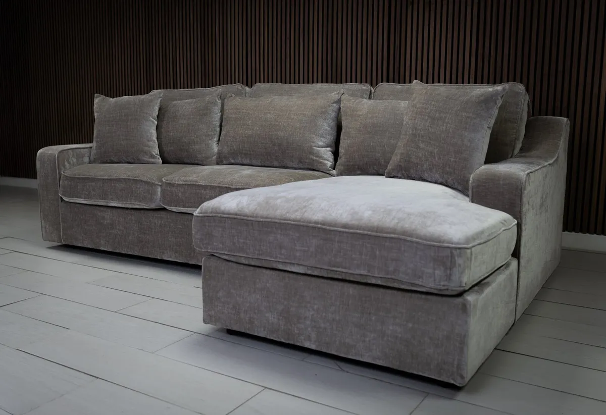 Zenn L-Shaped Chaise Fullback Cushions Sofa - Image 4