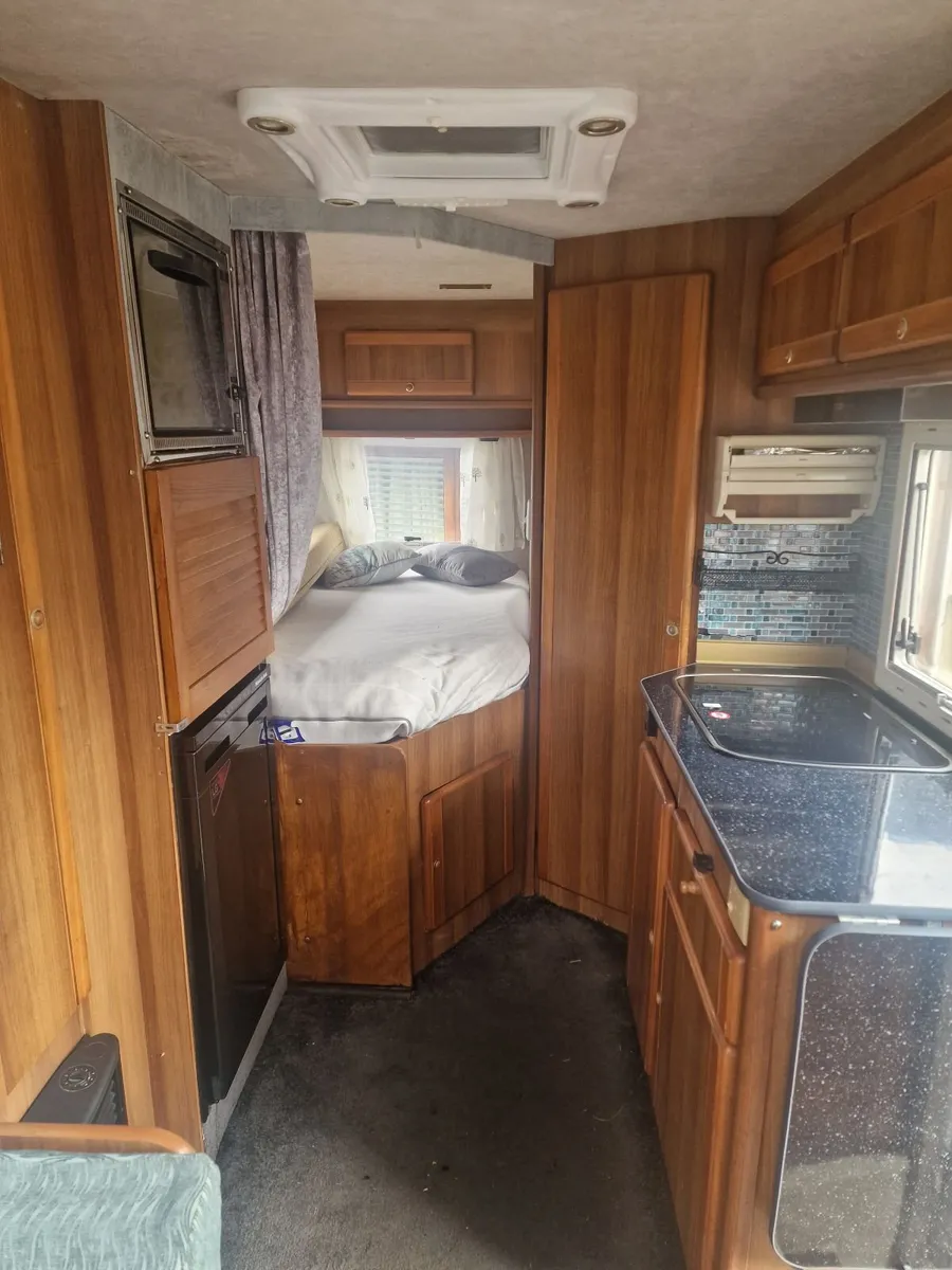 camper - Image 4