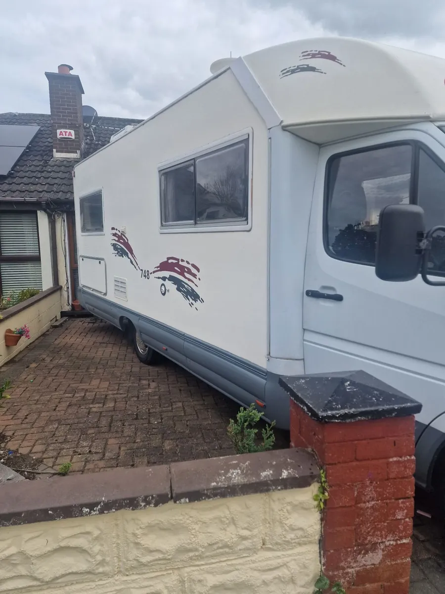 camper - Image 2