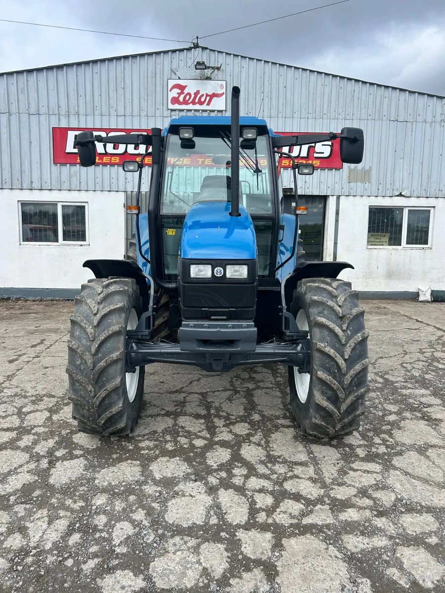 2000 New Holland TS100 - Image 2