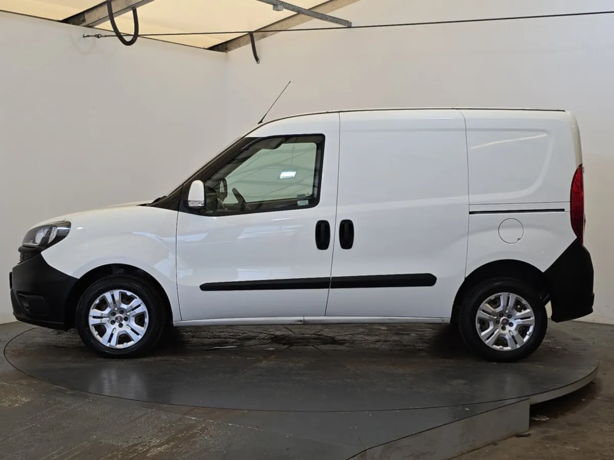 Fiat Doblo 1.3 Multijet 16V 95 Van - Image 4