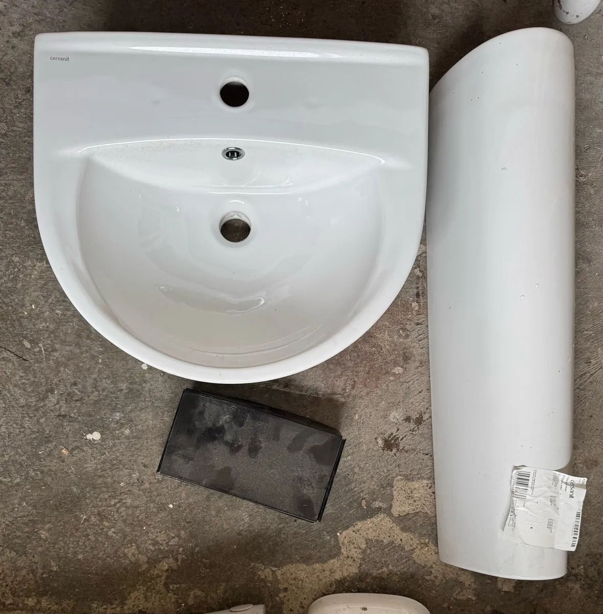 Sink and Tap - Image 1