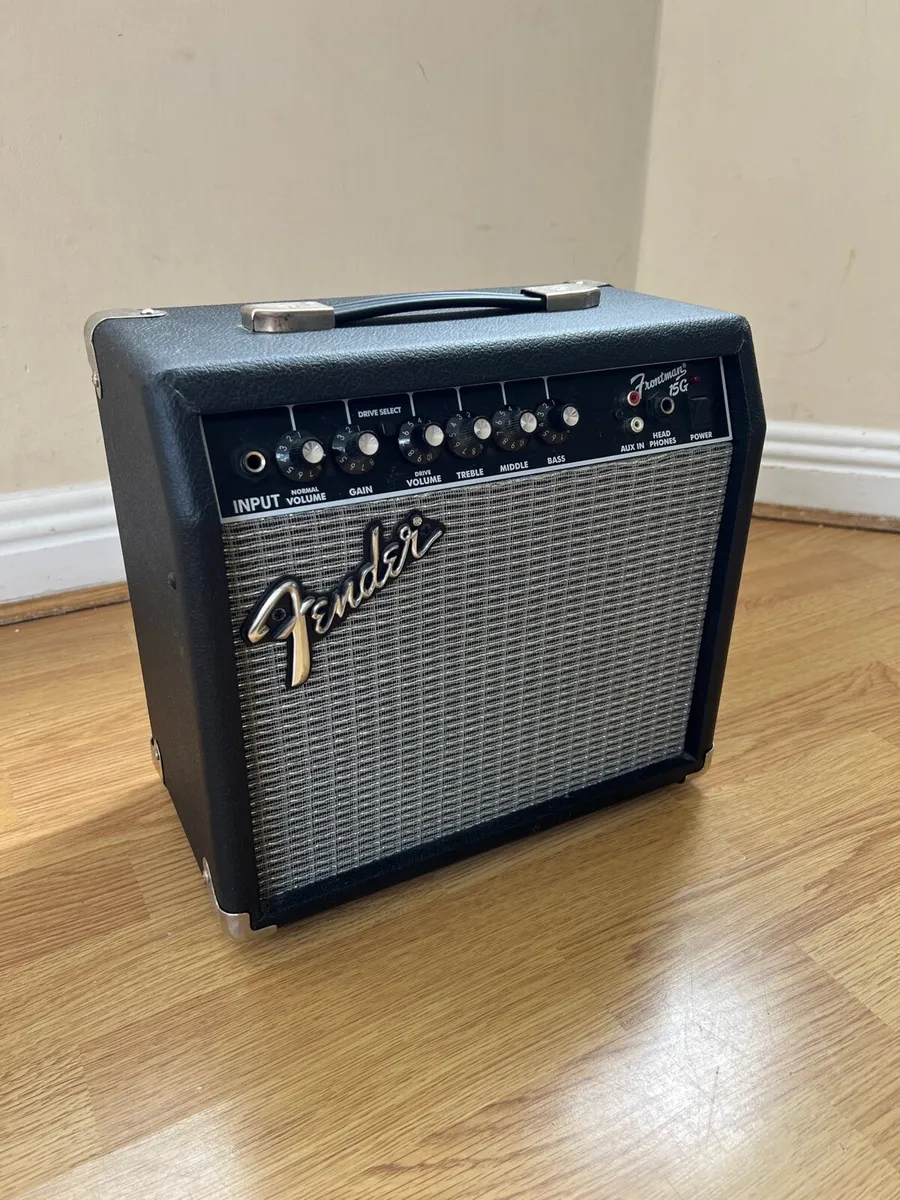 Fender Frontman 15G Guitar Amp - Image 1