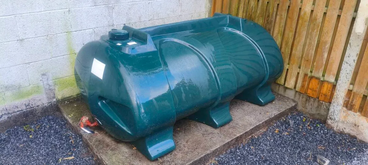 Oil tank - Image 3