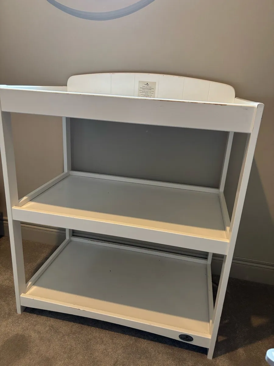 Baby changing unit - Image 2