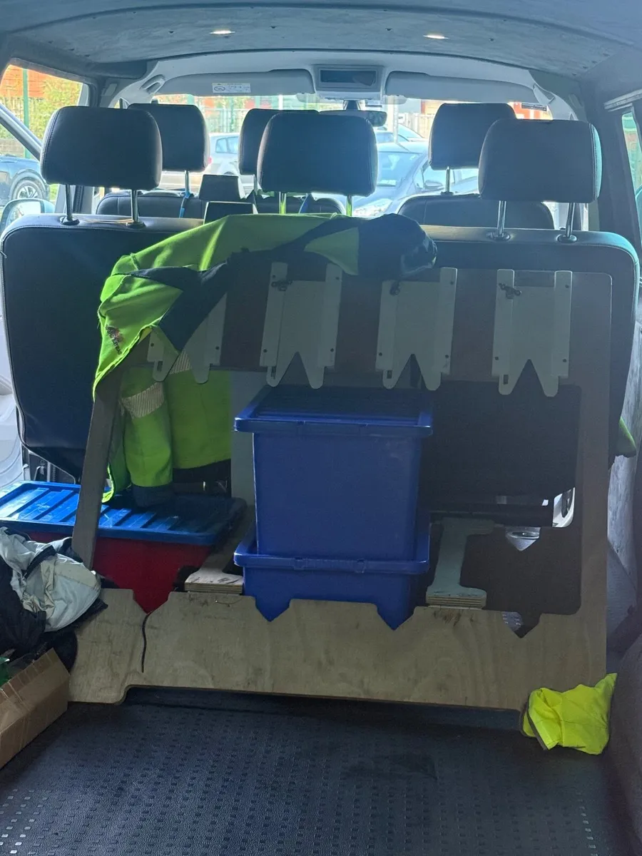 VW Transporter, DSG Automatic T32/140 Blue Motion - Image 4