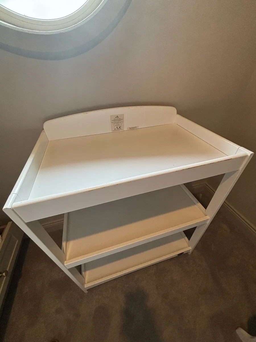 Baby changing unit - Image 3