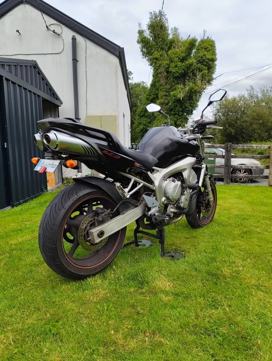 YAMAHA FZ6 2005 - Image 4