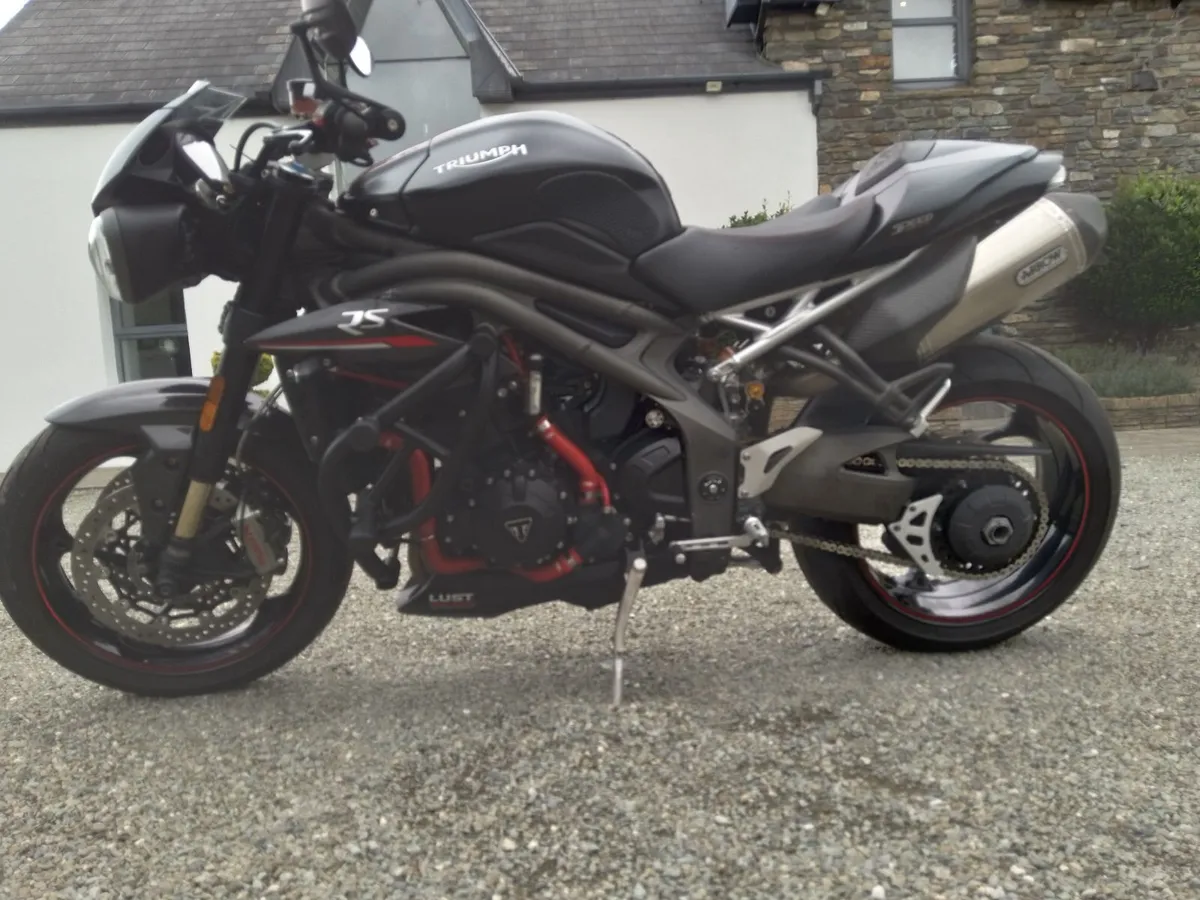 Triumph speed triple RS 1050 for sale - Image 3