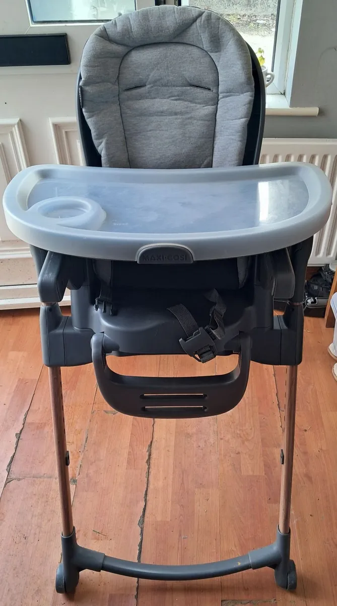 Feeding time High chair