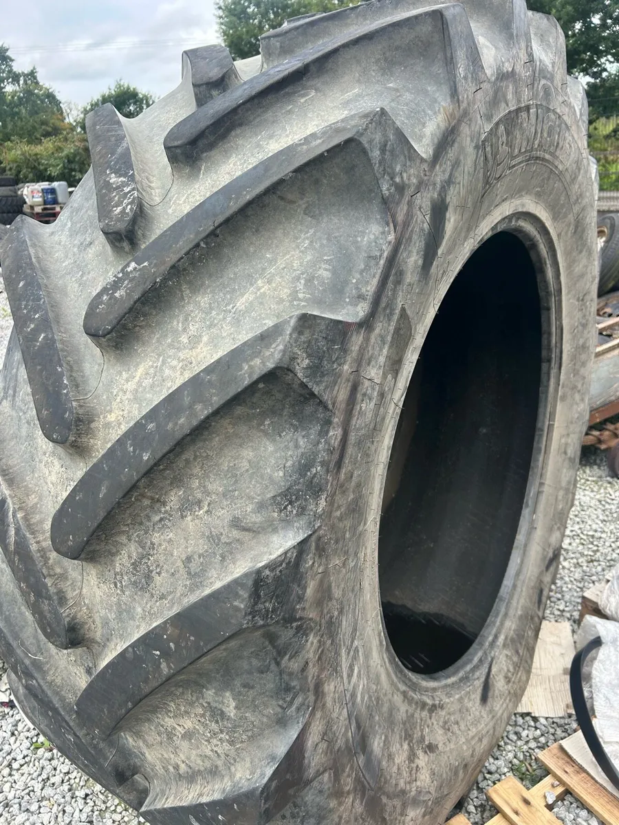 650/65R38 Michelin Multibib x2 - Image 2