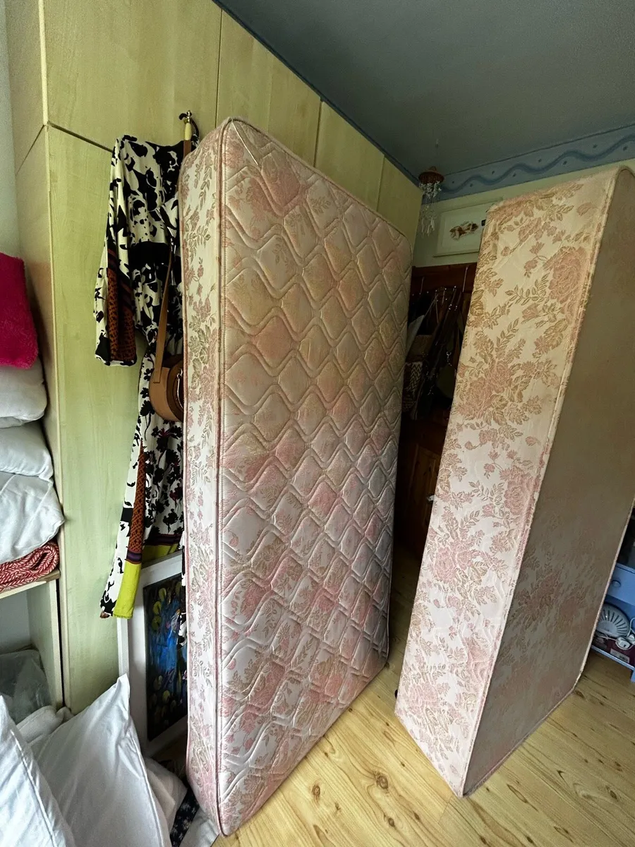 Single Mattress / bed base free - Image 2
